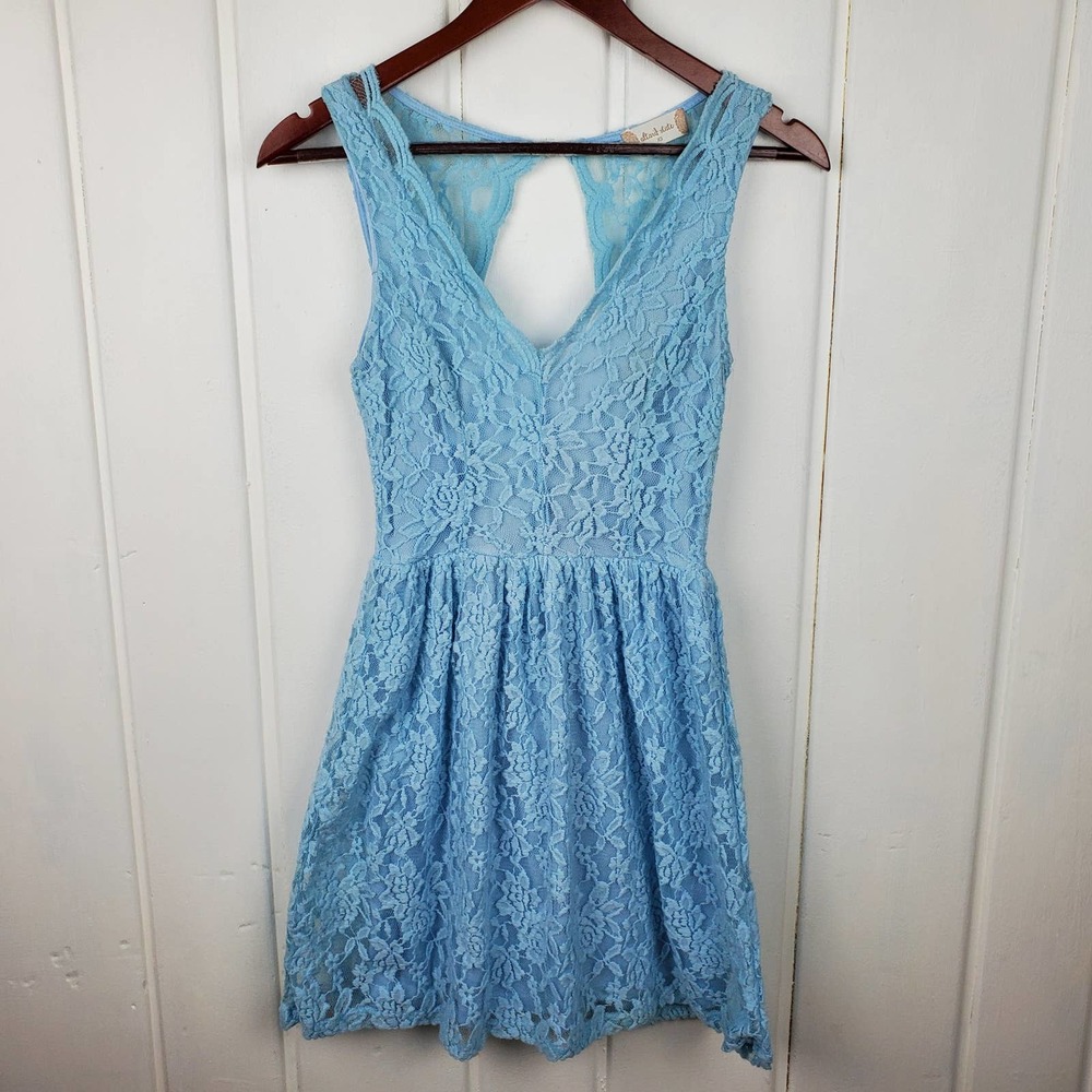 Altar'd State Lovely Powder Blue Jr XS Racer Keyhole Back Lace Lined MIni Dress - Picture 2 of 11